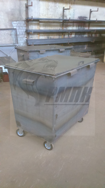 Контейнер 0,  8 м3 с крышкой на колесах для сбора ТБО (задняя погрузка) — фото 3